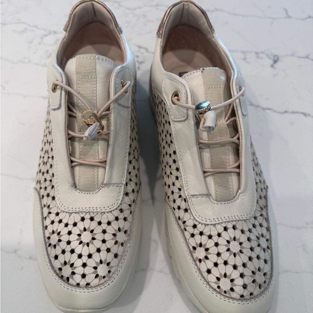 PIKOLINOS Women's Beige Perforated Sneakers - Picture 7 of 7